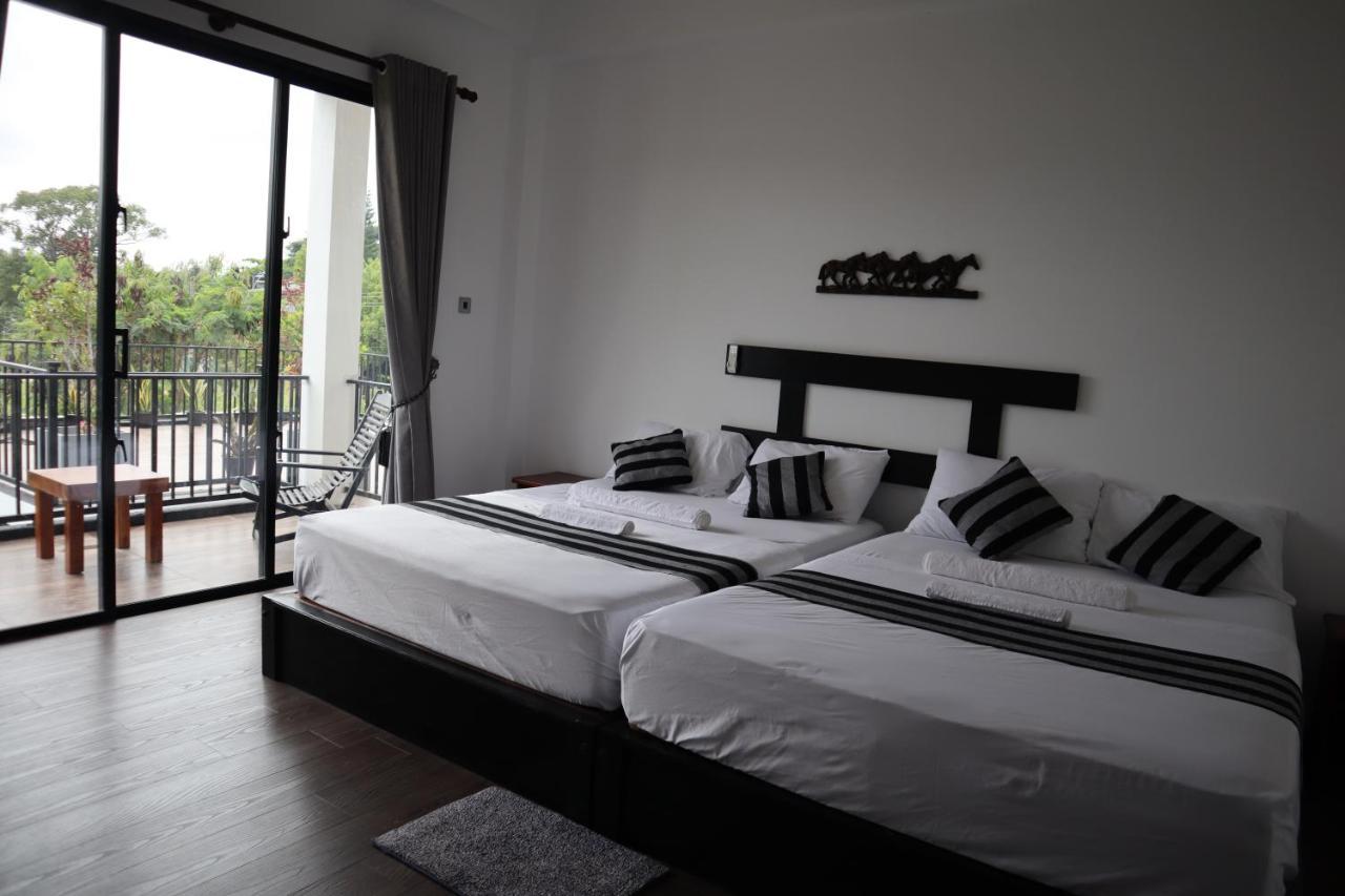 Black Mustang Hotel ดัมบูลลา ภายนอก รูปภาพ